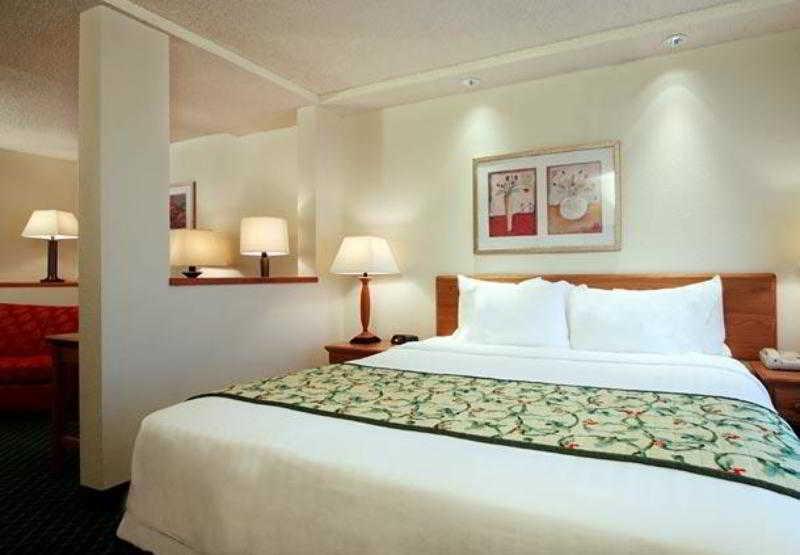 Fairfield Inn And Suites By Marriott Houston The Woodlands Oda fotoğraf
